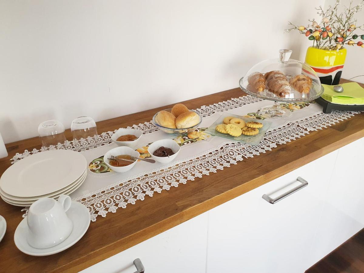 B&B Villa Ghira Como Tavernerio Eksteriør billede